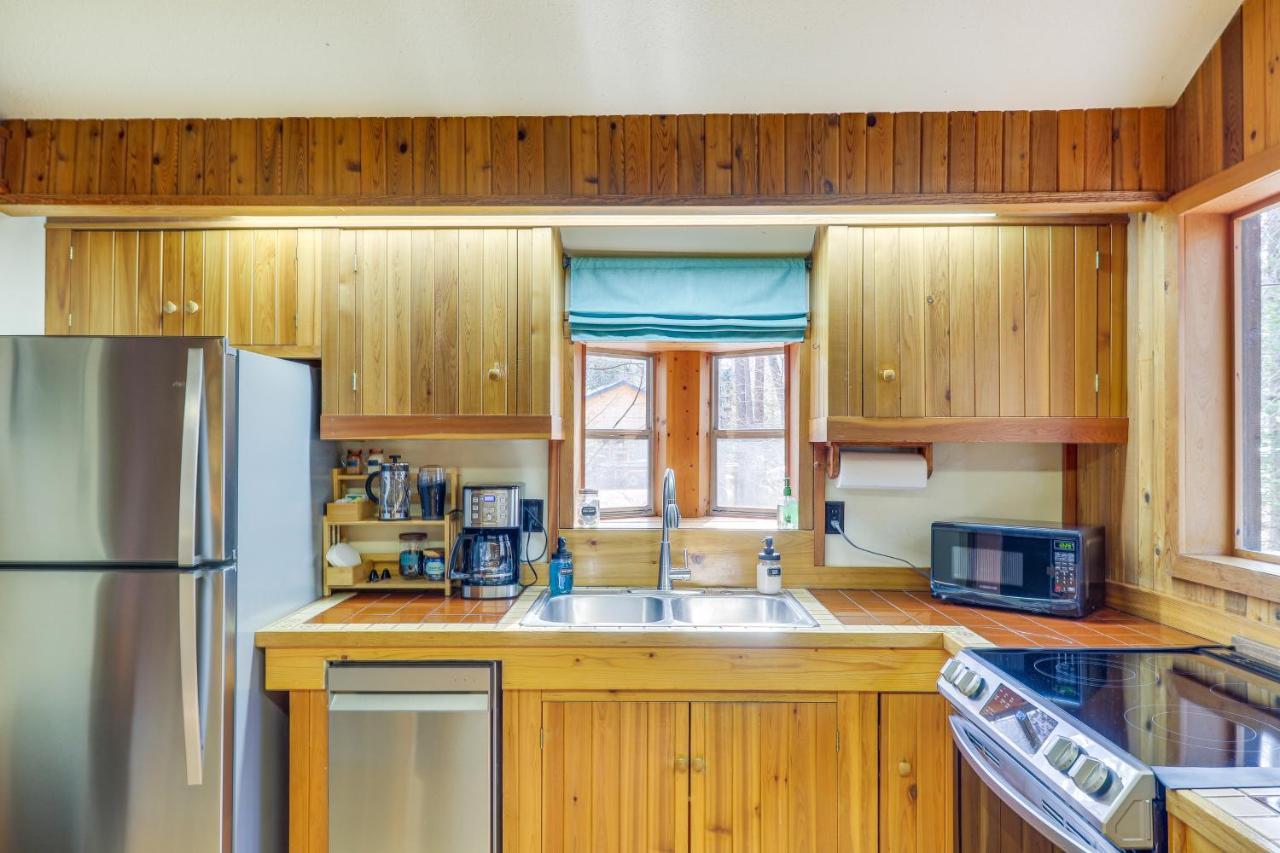 Hungry Horse Cabin With Gas Grill, Near Glacier! Екстер'єр фото